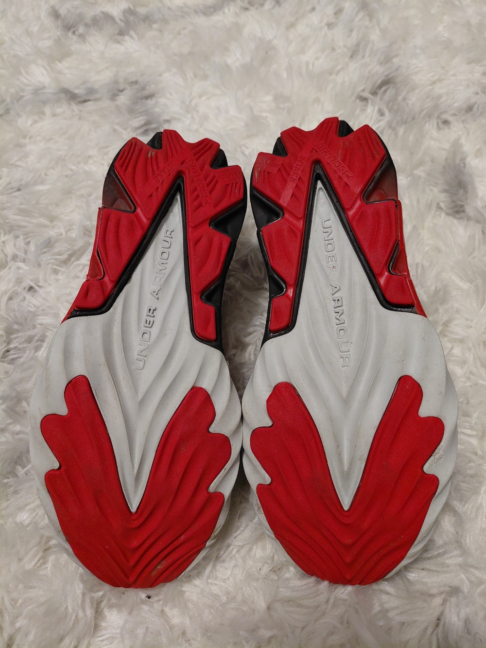 Under Armour Red and Black Scramjet Kids Sneakers - Picture 8 of 11